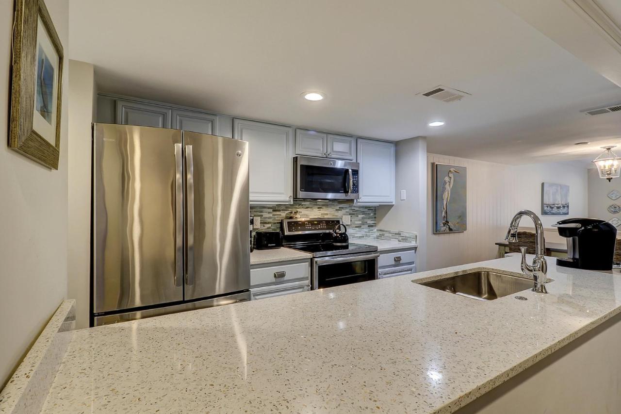 Luxury Updated New Kitchen New Floors, New Tvs, Bikes & Beach Gear Included Хилтън Хед Айлънд Екстериор снимка